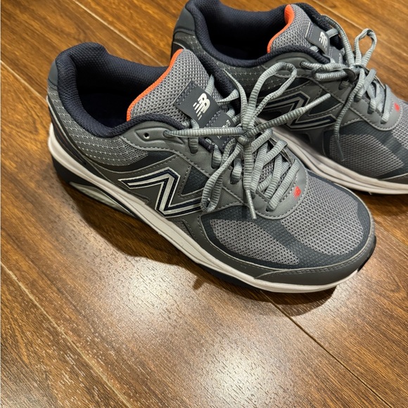 New Balance 1540 - Picture 3 of 7